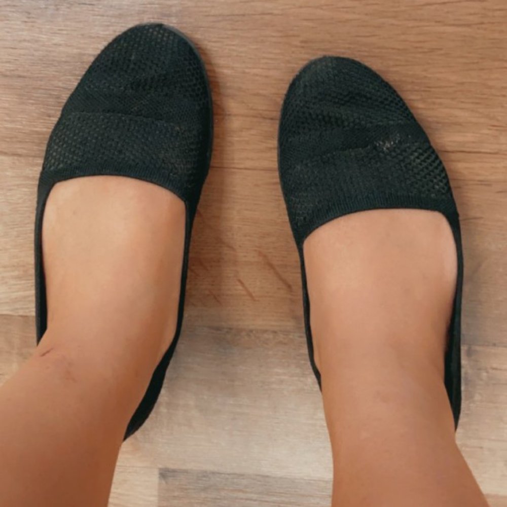 Size 6, Black, Very Well Worn Flats, Ready To Be Loved In Its New Home!